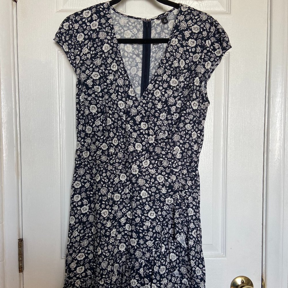 J. Crew Mercantile Navy Blue & White Floral Dress